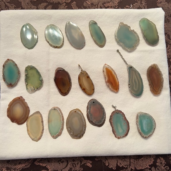 AGATE SLICE Pendants - Picture 1 of 2